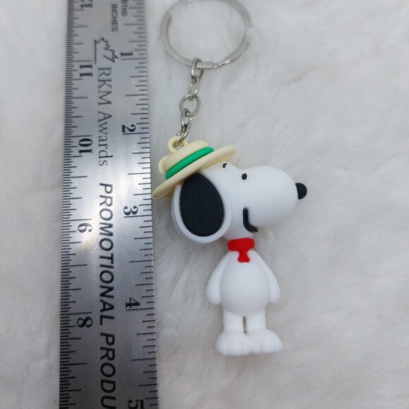 2/$19 Snoopy keychain in a safari hat - Picture 3 of 6
